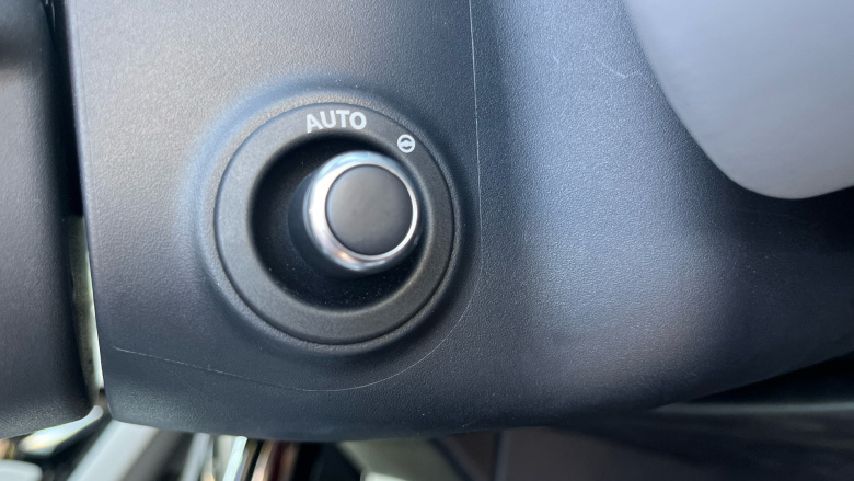 Land Rover Range Rover Evoque 2.0 D200 R-Dynamic HSE 5dr Auto Diesel Hatchback